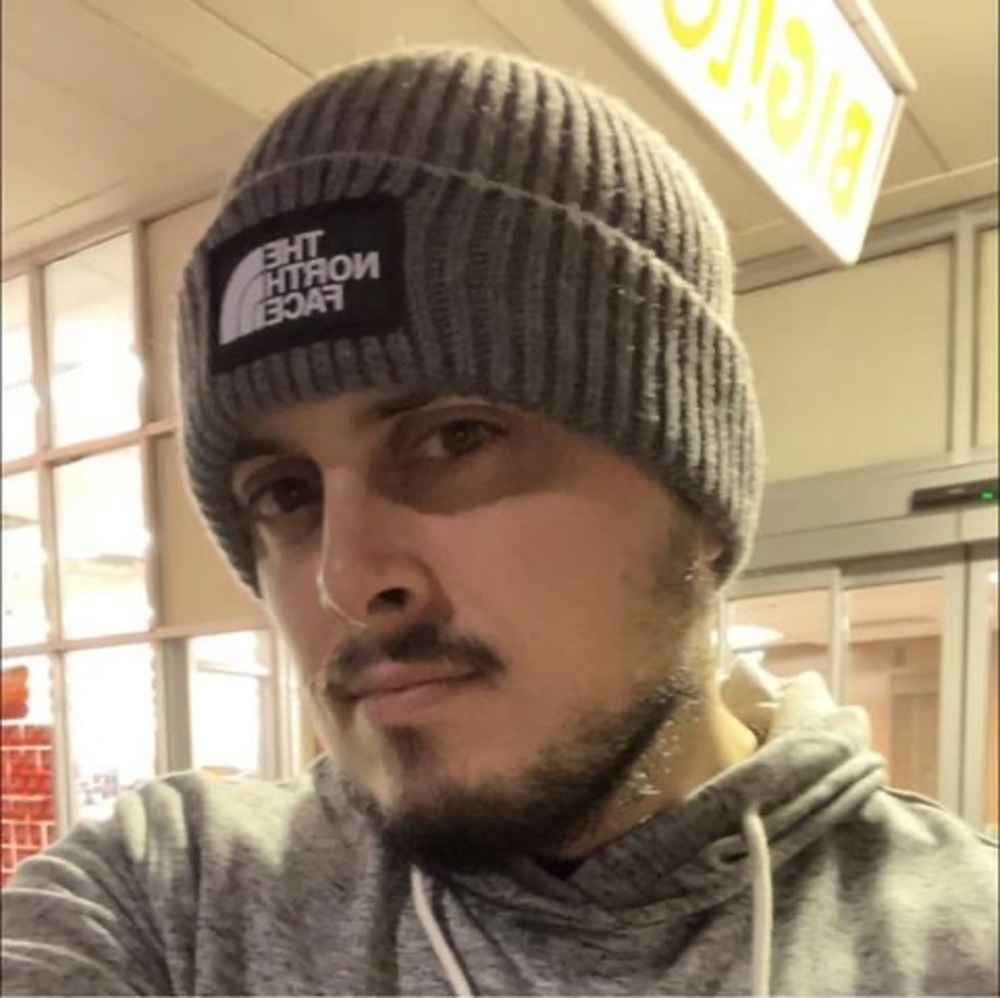 Meet your Posher, Justin